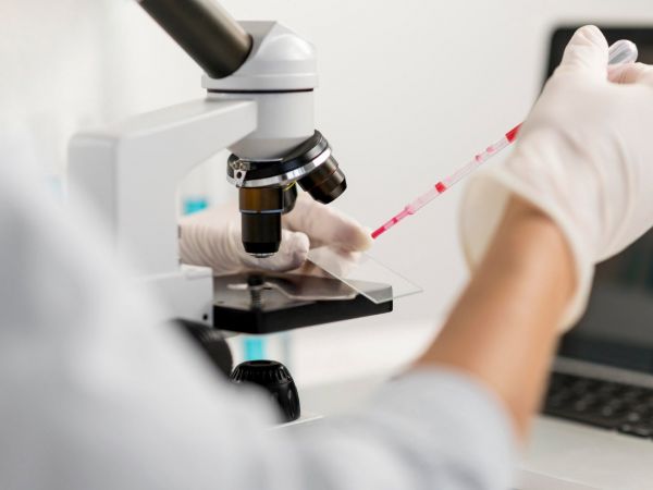 Darkfield analiza žive kapi krvi – pogled u unutarnji svijet vašeg zdravlja